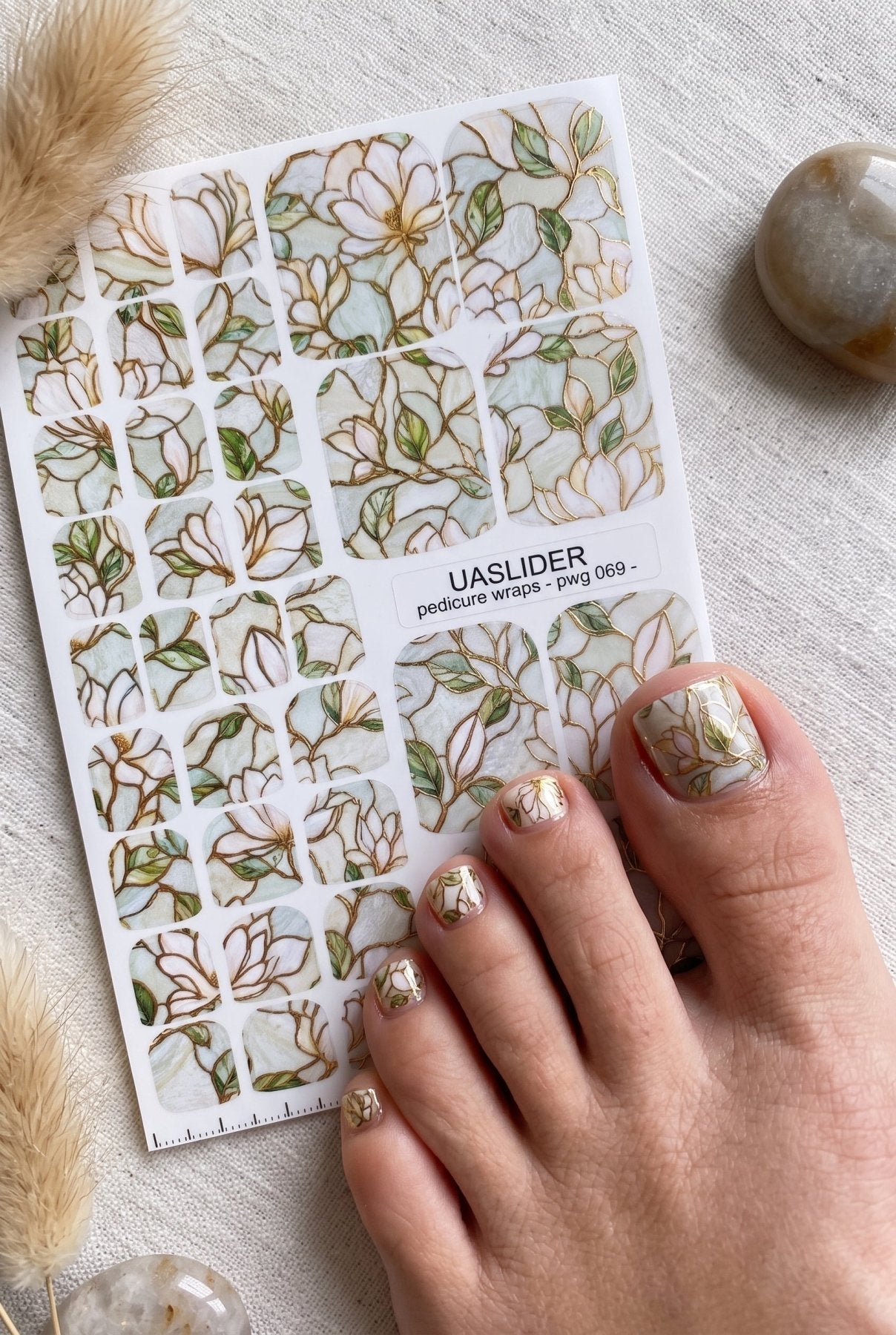 Magnolia Pedicure Nail Wraps — Gold Foil Botanical | pwg-069 - UASLIDER