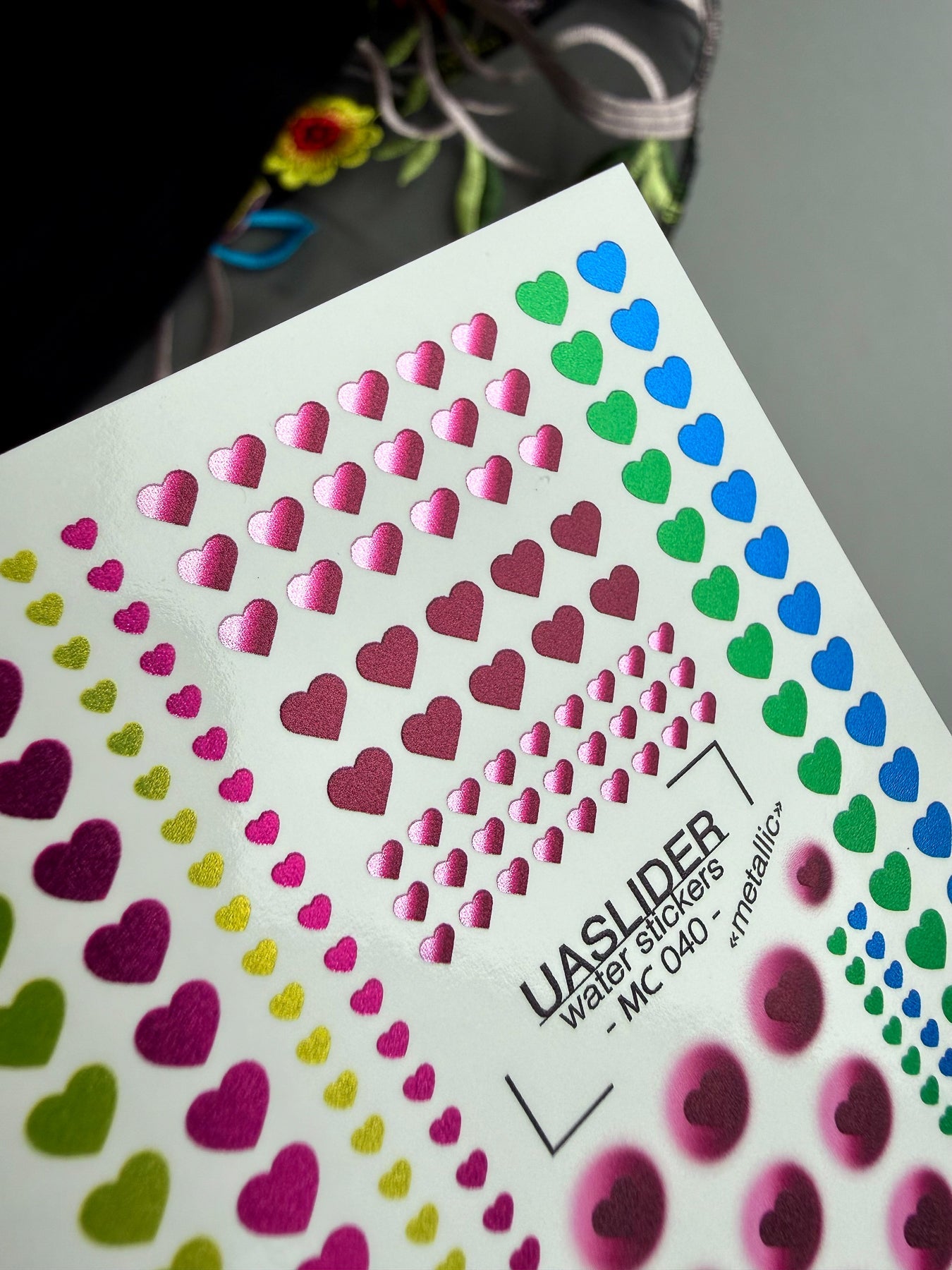 Metallic Heart Nail Decals — Rainbow Gradient Hearts | MC-040 - UASLIDER