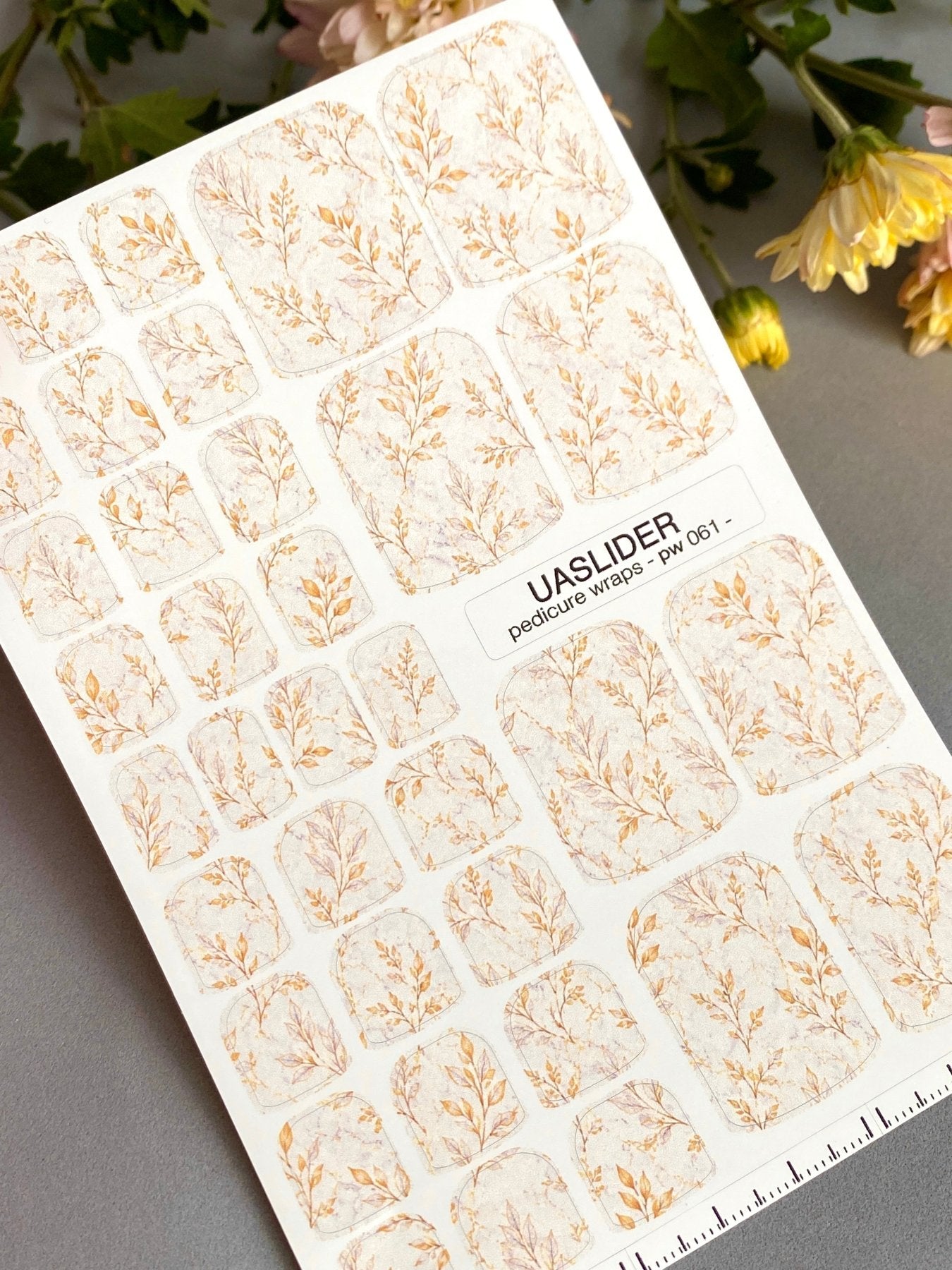 Minimalist Branch Pedicure Nail Wraps — Golden Sprigs on Marble | PW-061 - UASLIDER