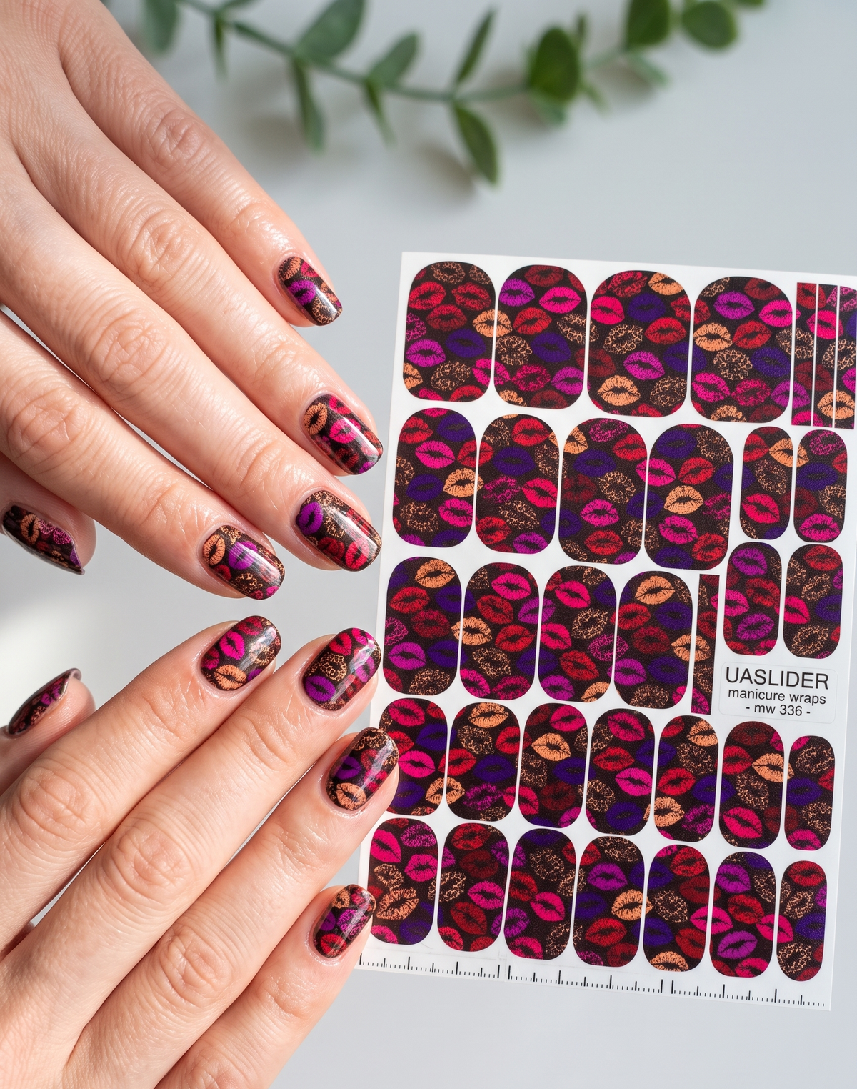 Colorful Lips Manicure Wraps — Bold Kiss Print | mw-336