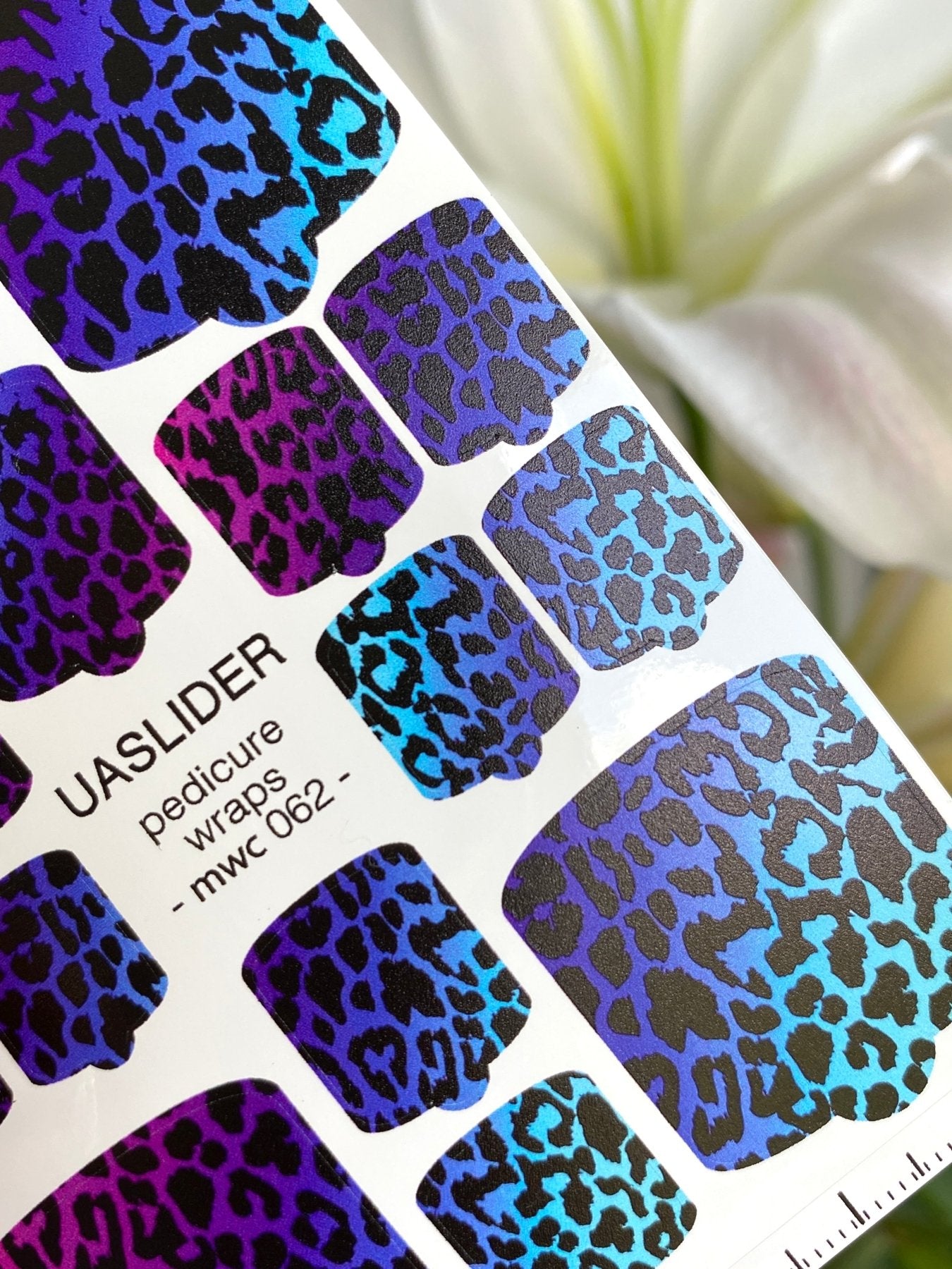 Neon Leopard Pedicure Nail Wraps — Purple & Blue Gradient Animal Print | MWC-062 - UASLIDER