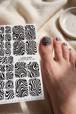 Optical Illusion Pedicure Wraps — Black & White Waves | pw-364 - UASLIDER