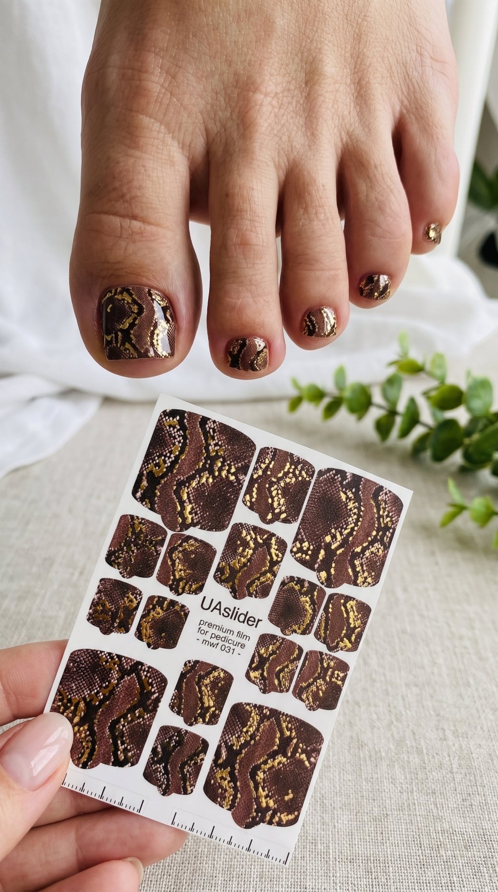 Pedicure nail wrap films mwf-031 | Nail Wrap Films for Pedicure | Brown Snake Print with Gold Foil - UASLIDER
