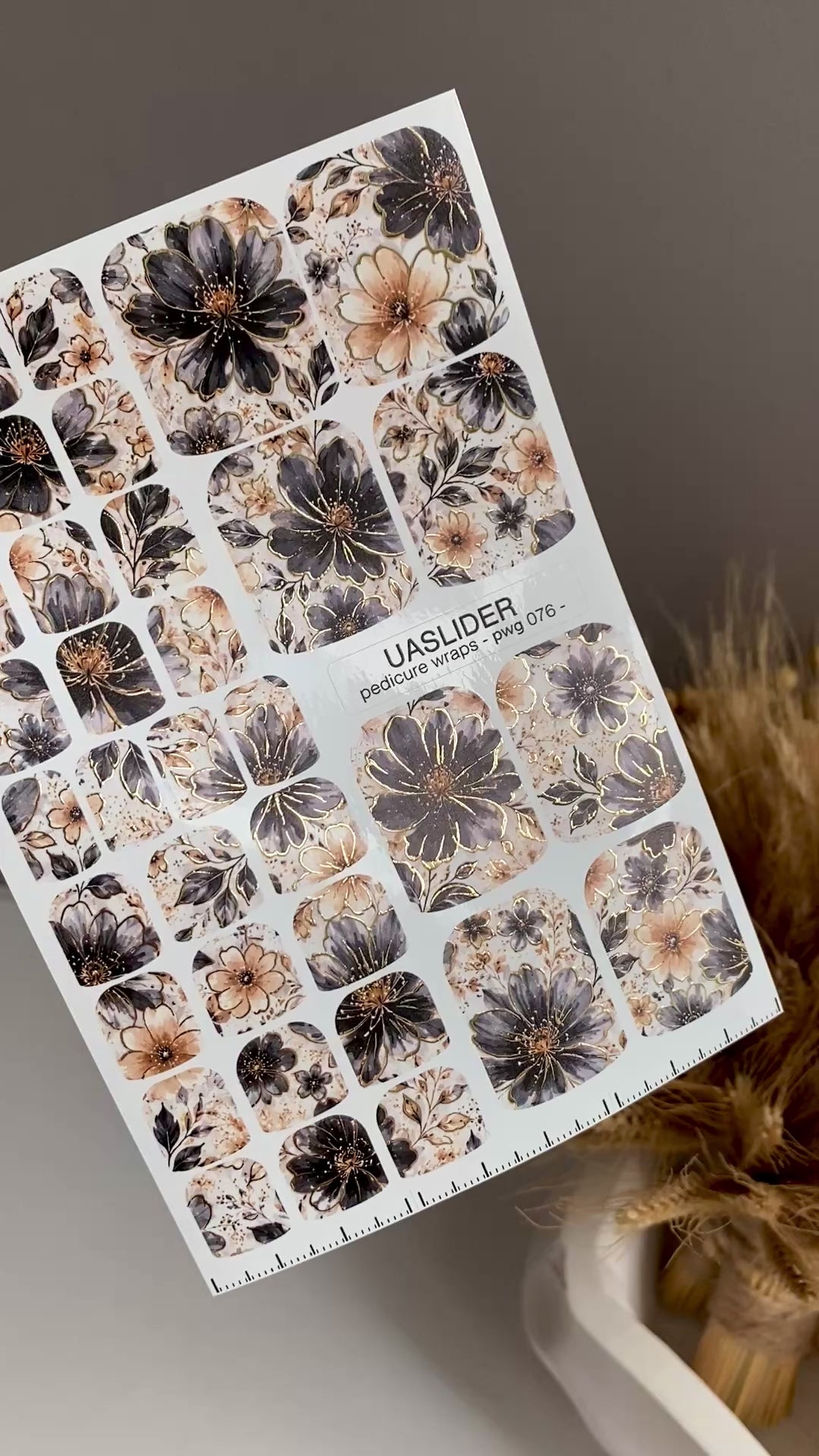 Charcoal Floral Pedicure Wraps — Beige & Gold Foil | pwg-076