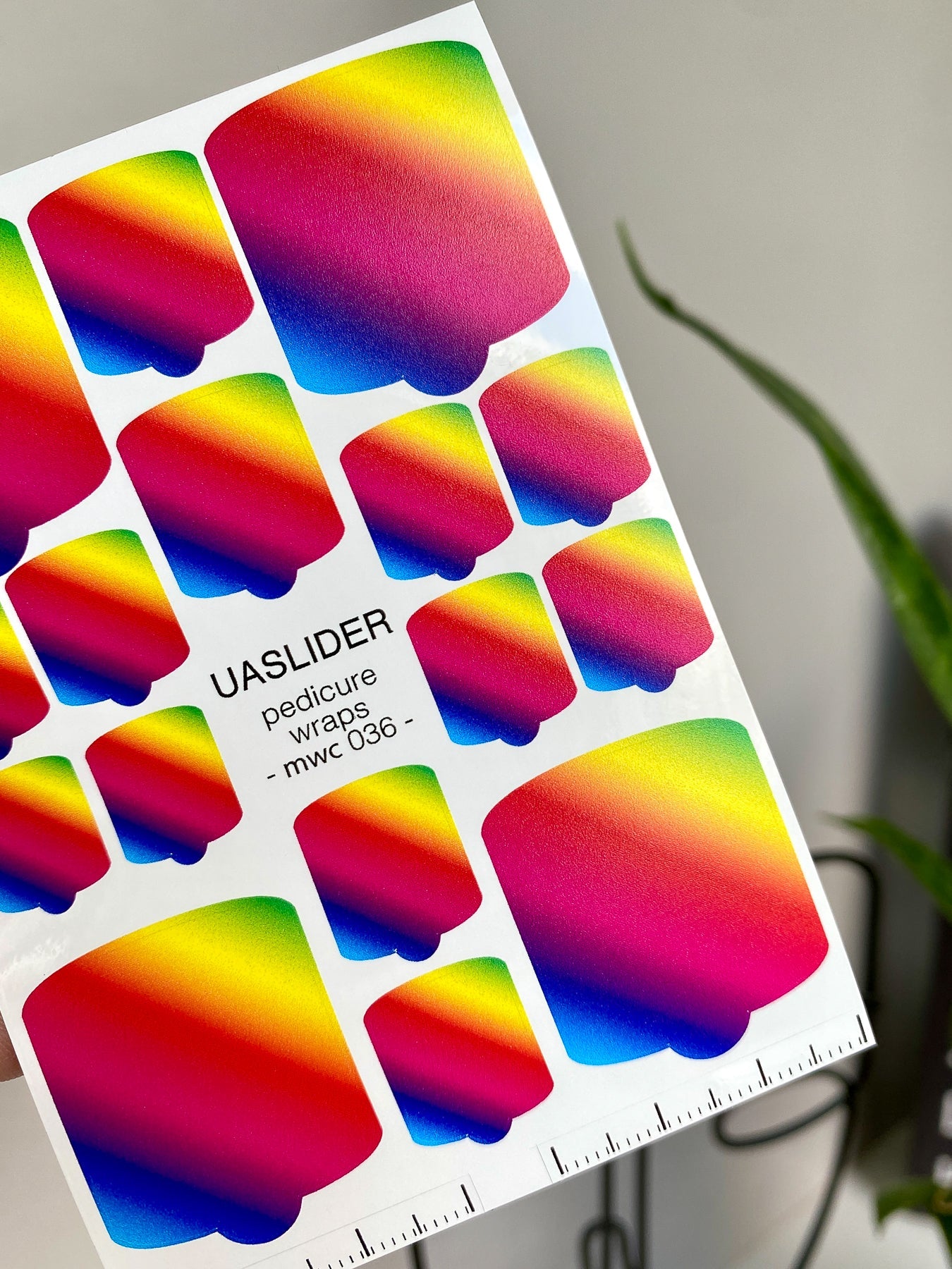 Rainbow Pedicure Nail Wraps — Neon Gradient Blur | MWC-036 - UASLIDER