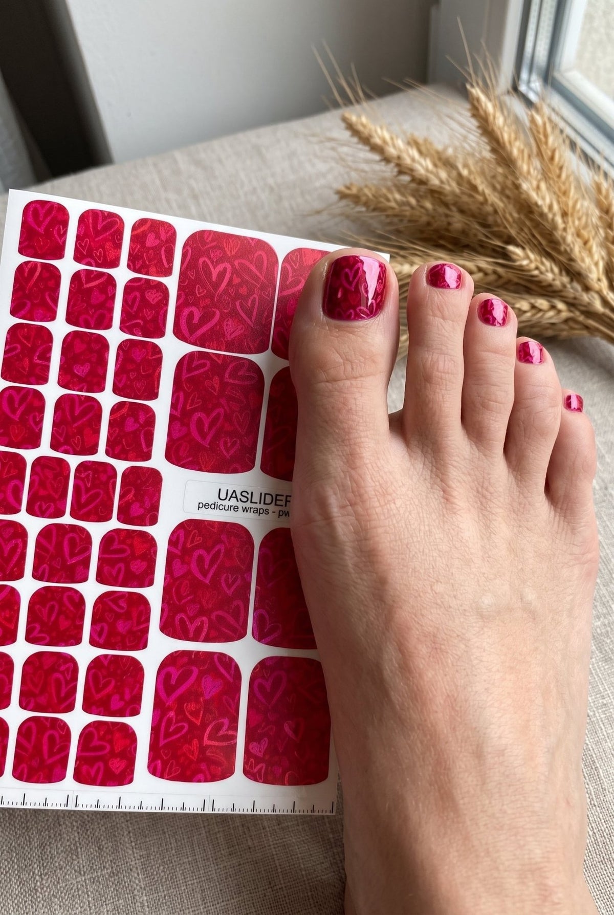 Red Heart Pedicure Wraps — Pink Doodle Pattern | pw-356 - UASLIDER
