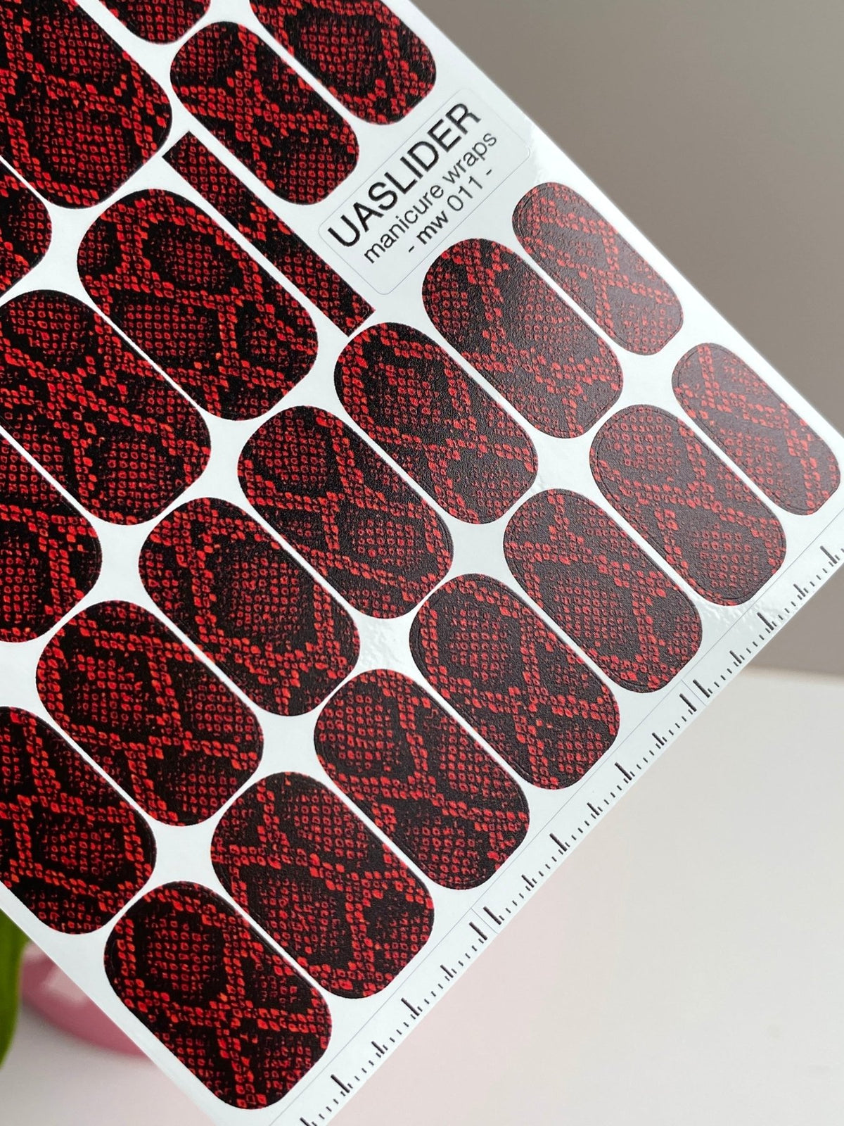Red Snakeskin Manicure Wraps — Black Reptile Print | mw-011 - UASLIDER