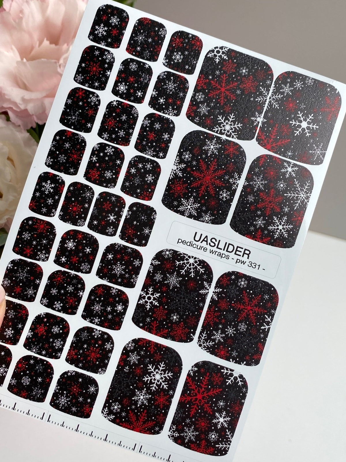 Red & White Snowflake Pedicure Nail Wraps — Black Winter | pw-331 - UASLIDER