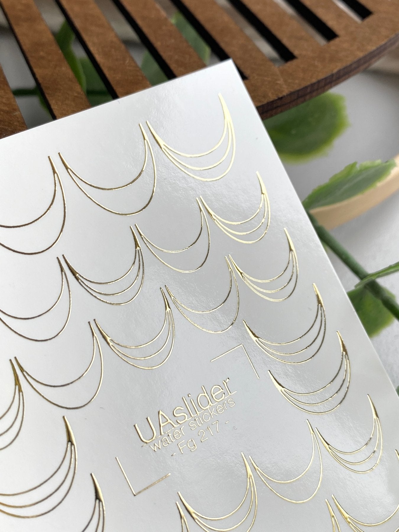 Scallop Line Nail Decals — Gold Foil Arc Pattern | Fg - 217 - UASLIDER
