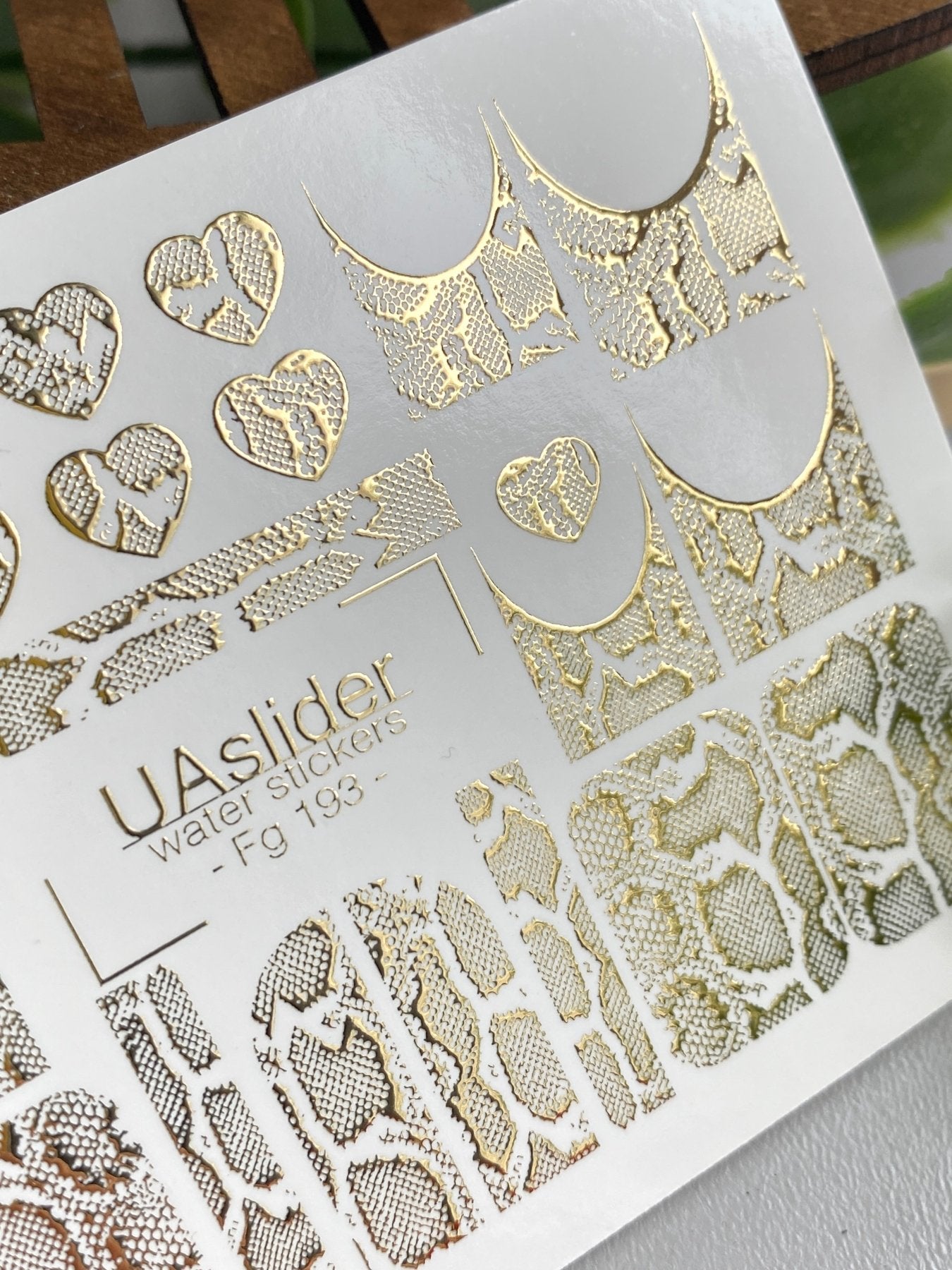 Snakeskin Moon Nail Decals — Gold Foil Hearts & Crescents | Fg - 193 - UASLIDER