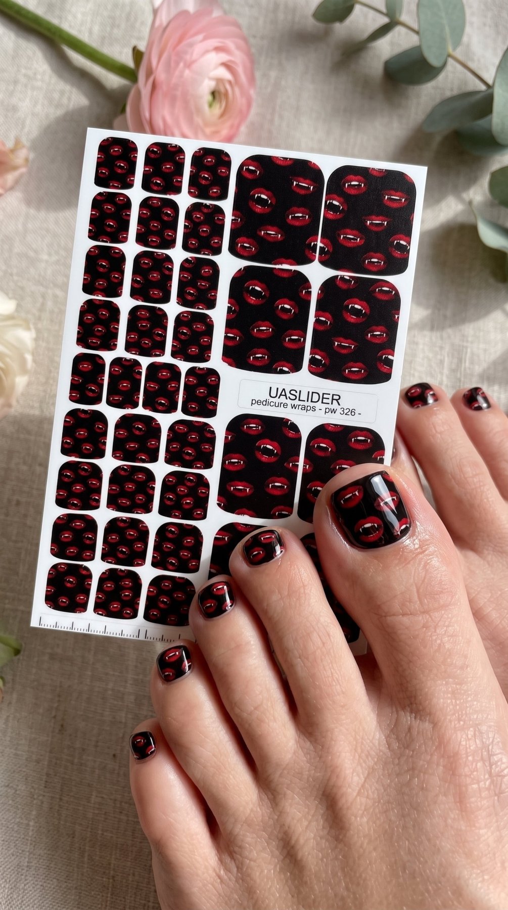 Vampire Lips Pedicure Wraps — Red Fangs on Black | pw-326 - UASLIDER