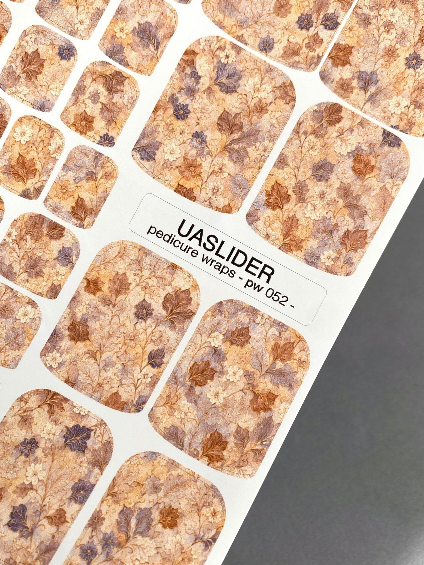 Vintage Chintz Pedicure Nail Wraps — Sand & Dusty Violet Floral | PW-052 - UASLIDER