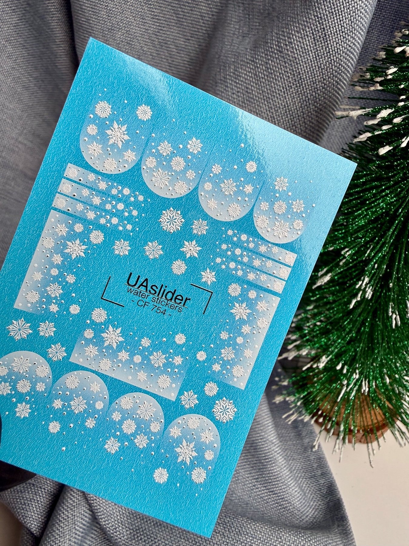 Winter Nail Decals — Snow Globe & Strip Snowflakes Silver Foil | CF-754 - UASLIDER
