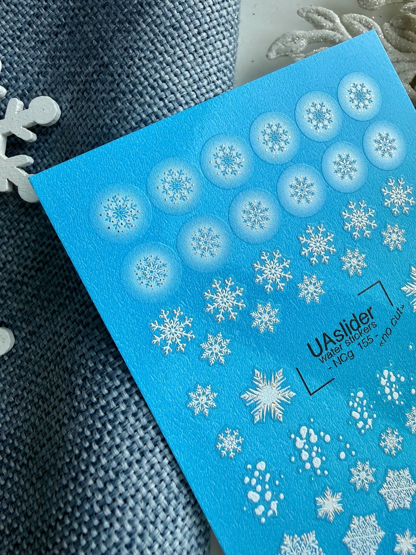 Winter Nail Decals — White Snowflakes & Frosted Circle Designs | NCg-155 - UASLIDER