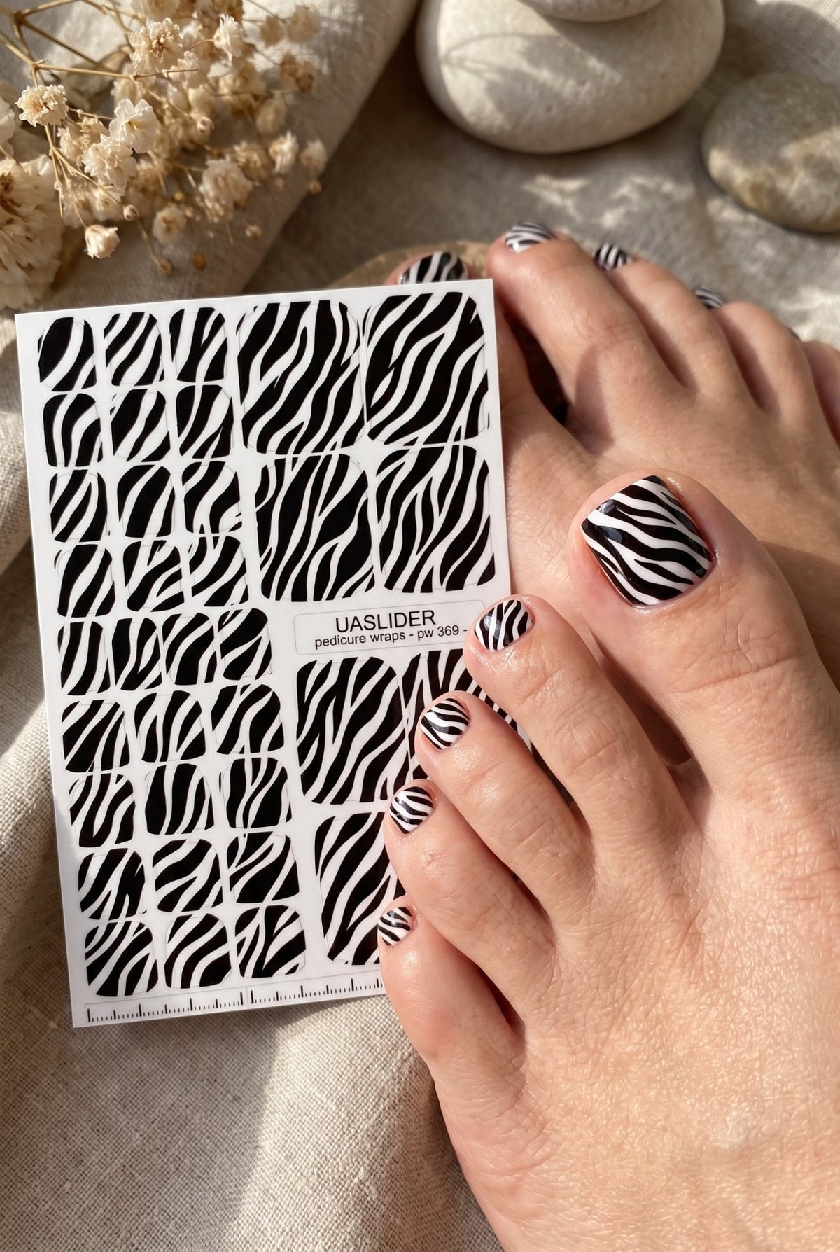 Zebra Pedicure Nail Wraps — Black & White Animal Print | pw-369 - UASLIDER