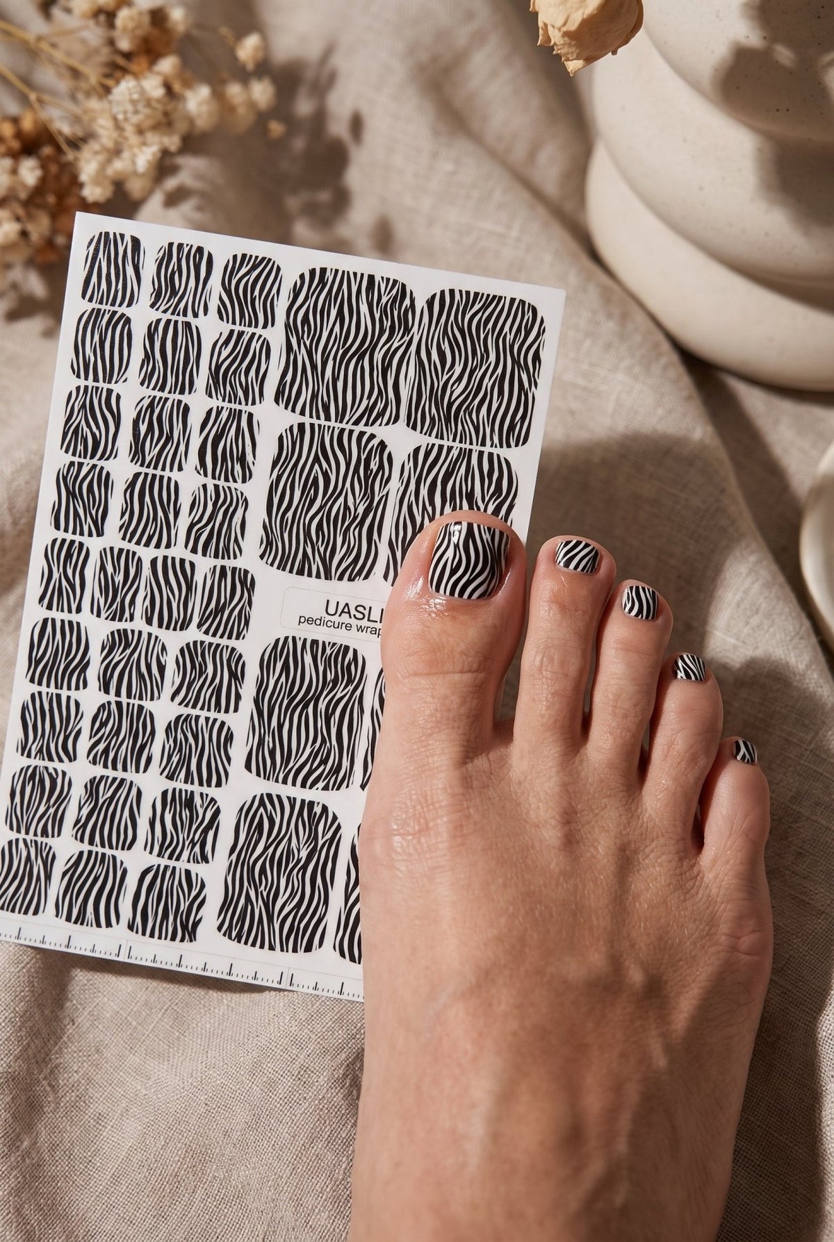 Zebra Print Pedicure Wraps — Black & White Animal Pattern | pw-324 - UASLIDER